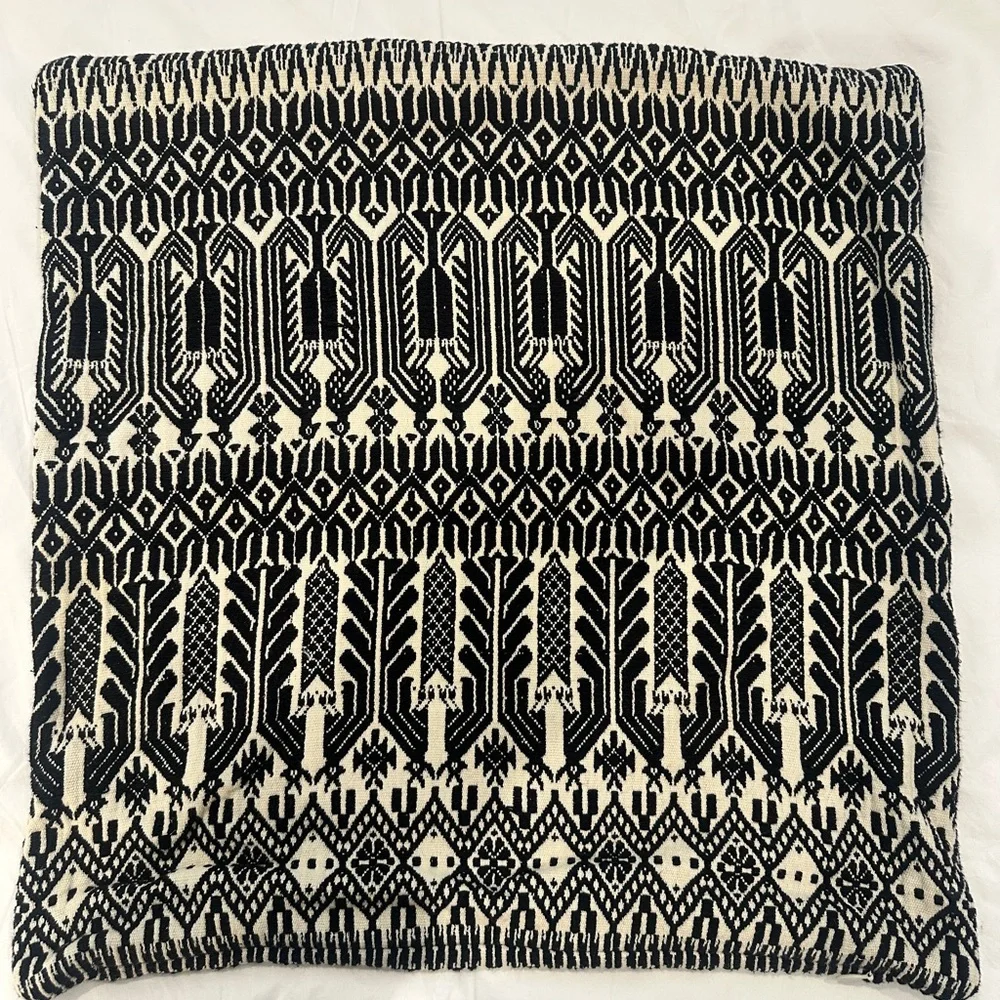 Black and White Patterned Throw Pillow Cover